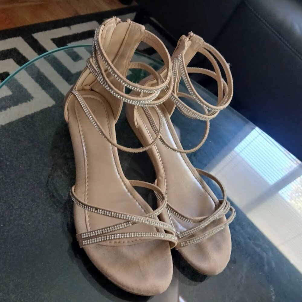 Nude Rhinestone sandals, faux suede, Women's 6.5